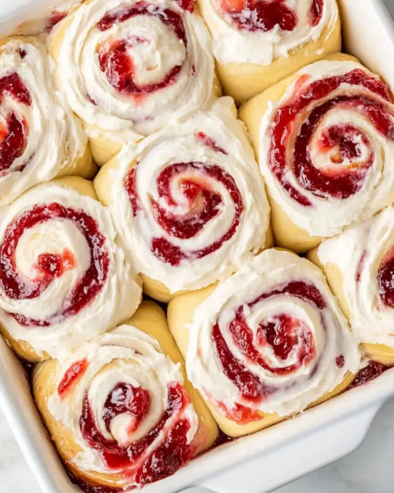 Strawberry Cheesecake Cinnamon Rolls Recipe