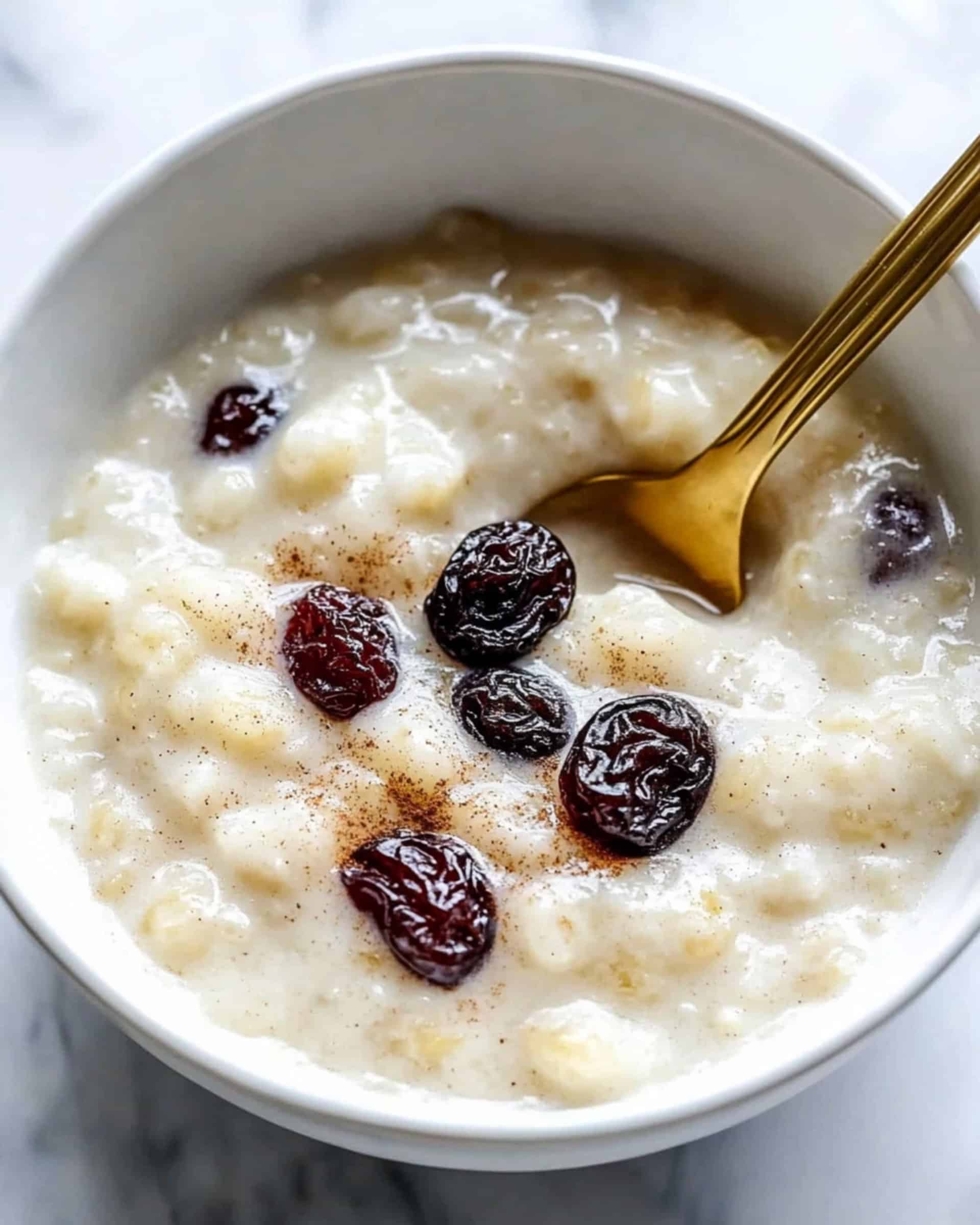 The Best Rice Pudding Recipe - YummyHere