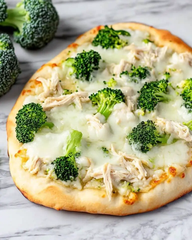 Chicken and Broccoli Alfredo Flatbread Pizza Recipe