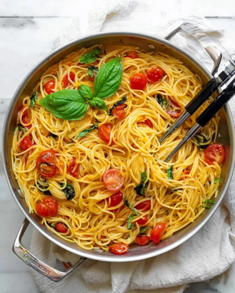 One Pan Pasta with Cherry Tomatoes, Spinach, and Fresh Basil Recipe