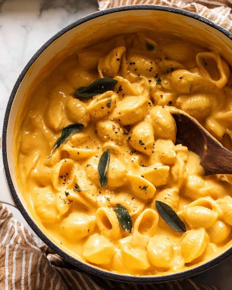 One Pot Stove-Top Pumpkin Mac and Cheese Recipe