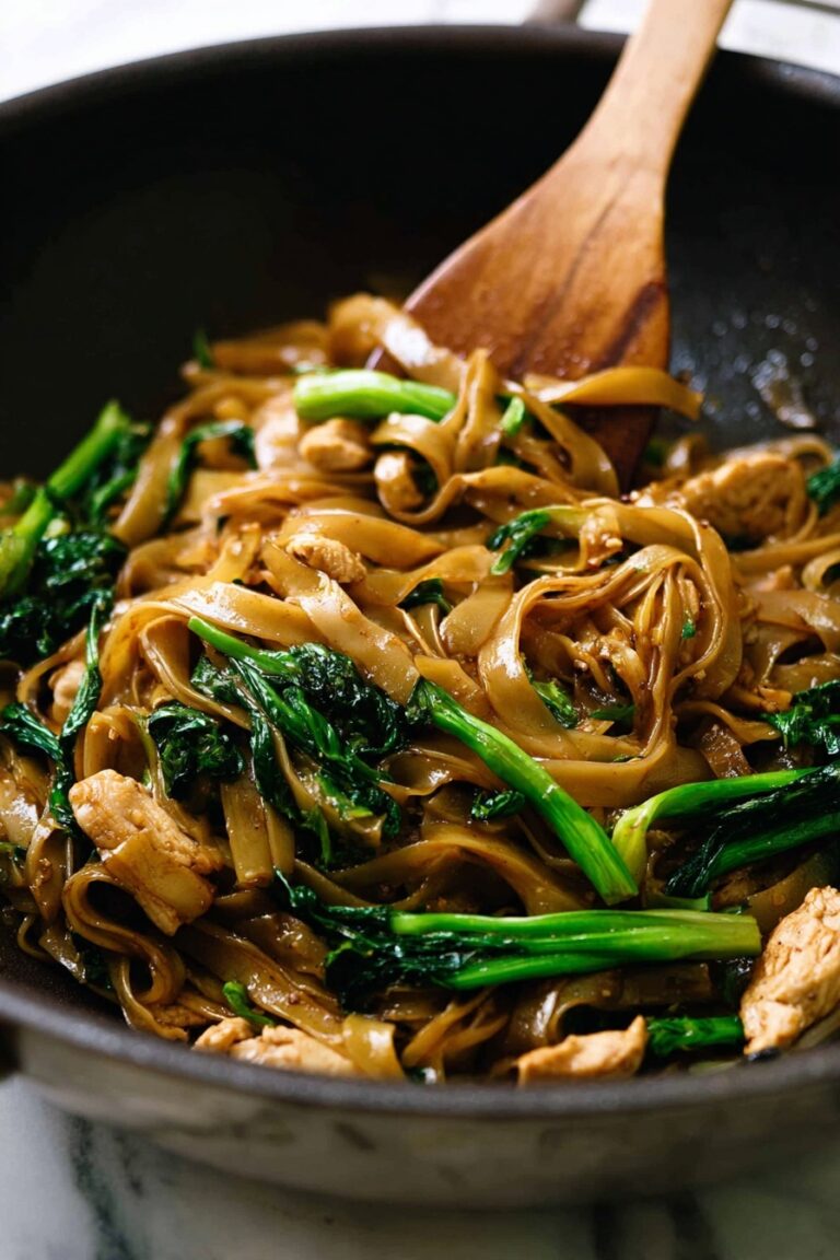 Easy Thai Pad See Ew with Chicken Recipe