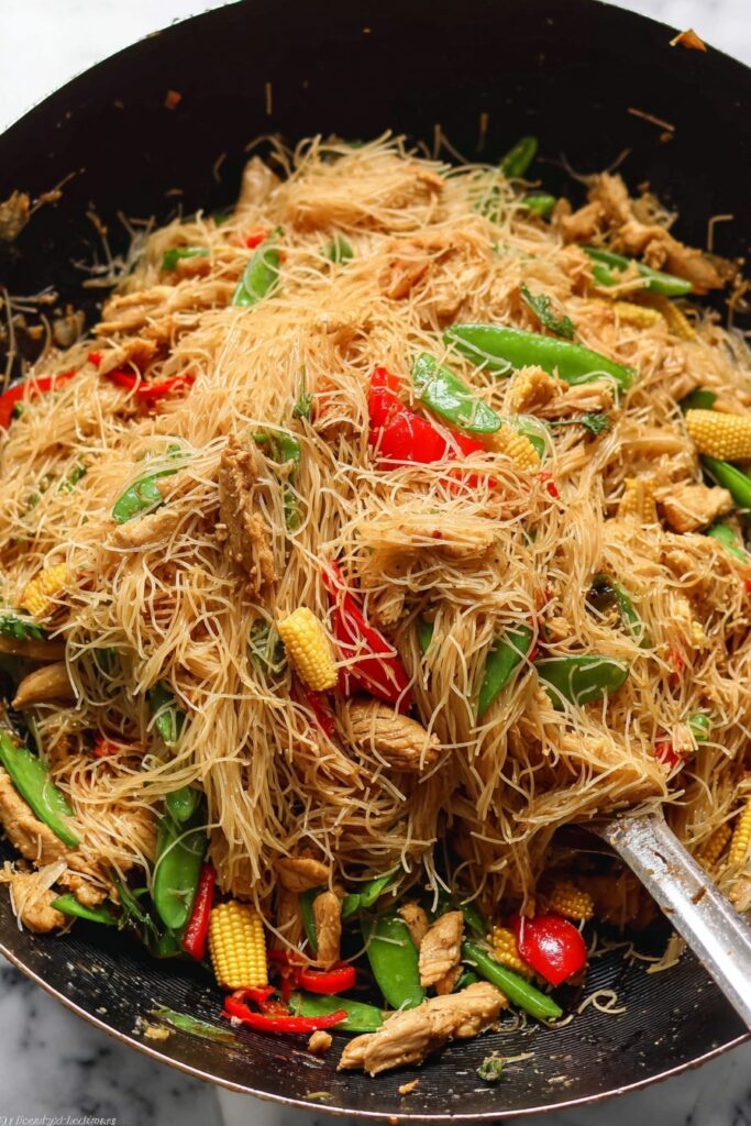 Singapore Curry Noodles with Chicken Recipe